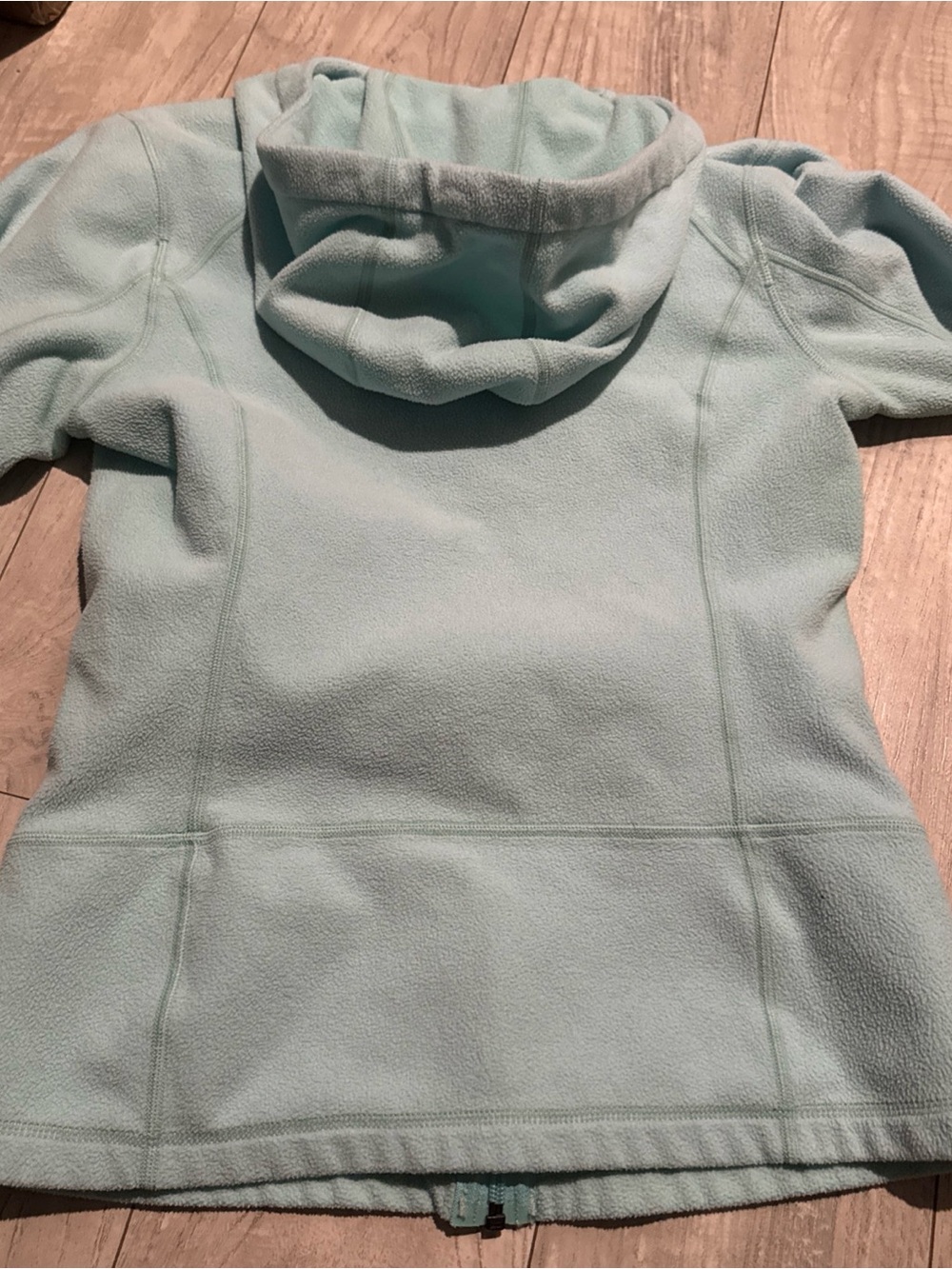 Patagonia Women’s Light Mint Fleece Hoodie Jacket - Picture 2 of 7